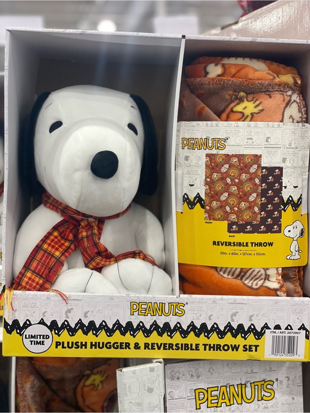 Peanuts Snoopy Plush Hugger & Reversible Throw Set Halloween Limited Edition
